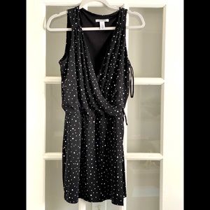 White House Black Market EUC black sleeveless white polka dot romper size 10